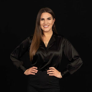 Meet your Posher, Alyssa